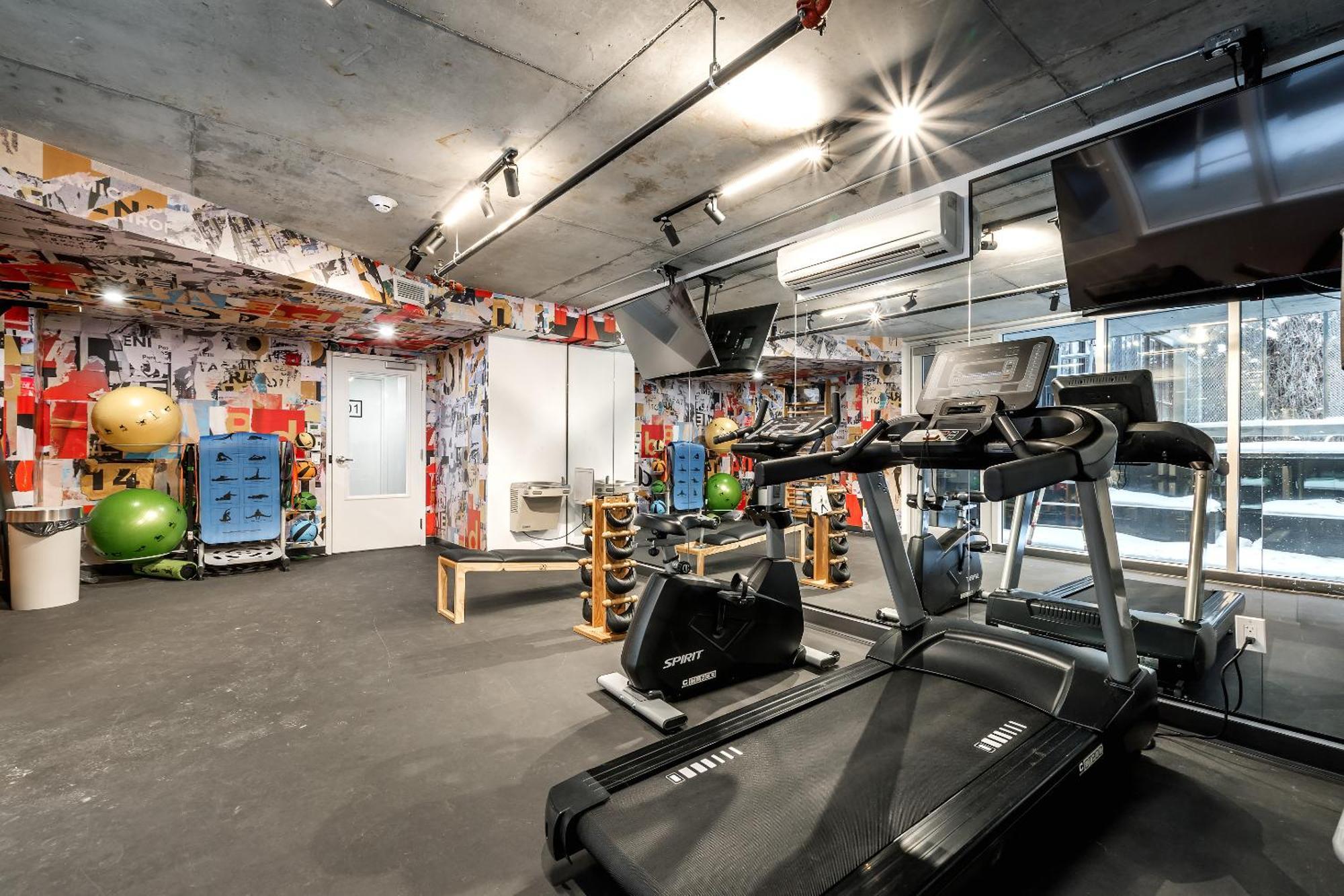 Magnifique Studio Au Centre-Ville A 5 Min A Pied De Tout 蒙特利尔 外观 照片